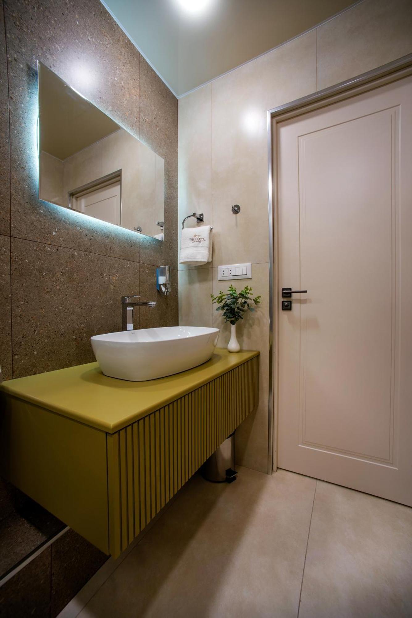 The House Hotel Erevan Exterior foto